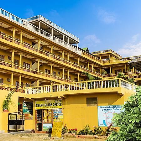 Hotel Nature Heritage Chitwan Exterior photo