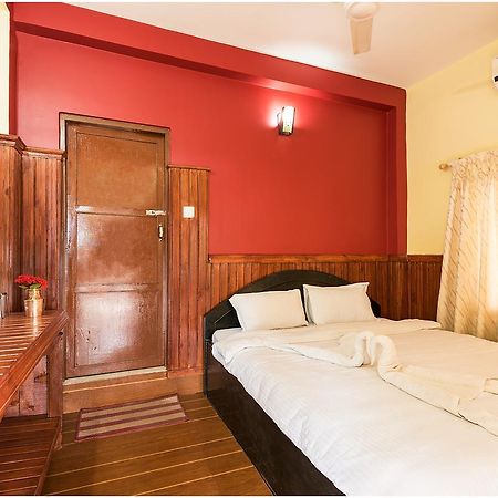 Hotel Nature Heritage Chitwan Exterior photo