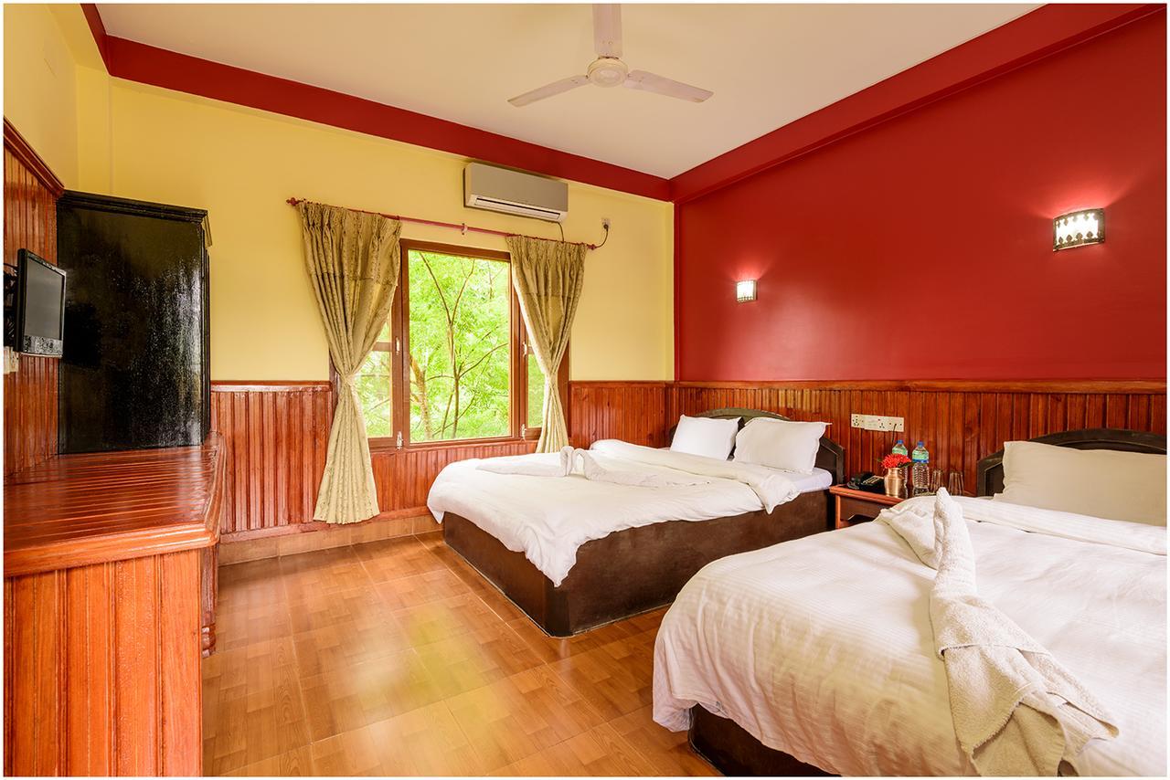 Hotel Nature Heritage Chitwan Exterior photo